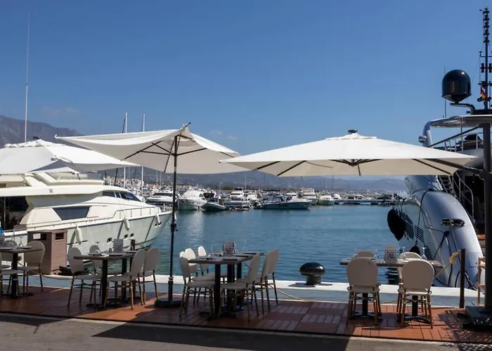 Puerto Banus second line, luxury apartement